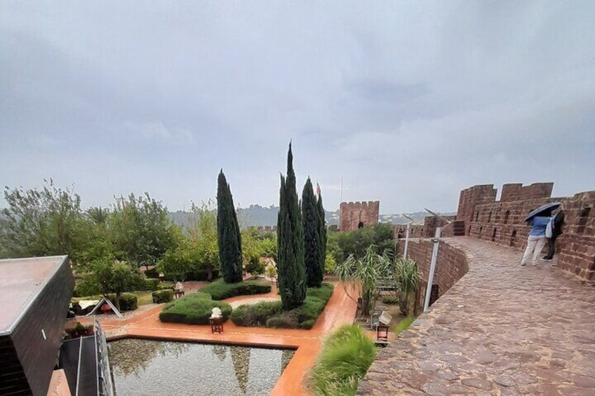 Private Tour Day To Silves Castle and Monchique Mountain 