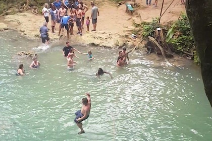 Blue Hole and Sightseeing Tour from Ocho Rios, Jamaica