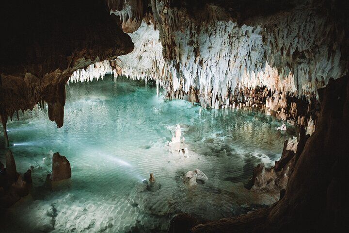 Cayman Crystal Caves Tour In Grand Cayman Island   90e690d9 A448 4349 94ae 592e10fae205 