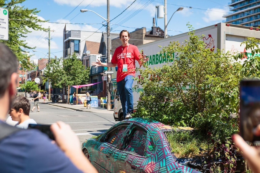 Toronto: Small-Group Kensington Market & Chinatown Tour