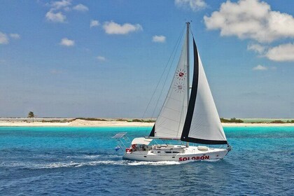 100% Private Snorkel & Sail charter (cruisefriendly)