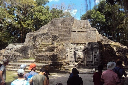 Lamanai Mayan Site and New River tour from Belize City
