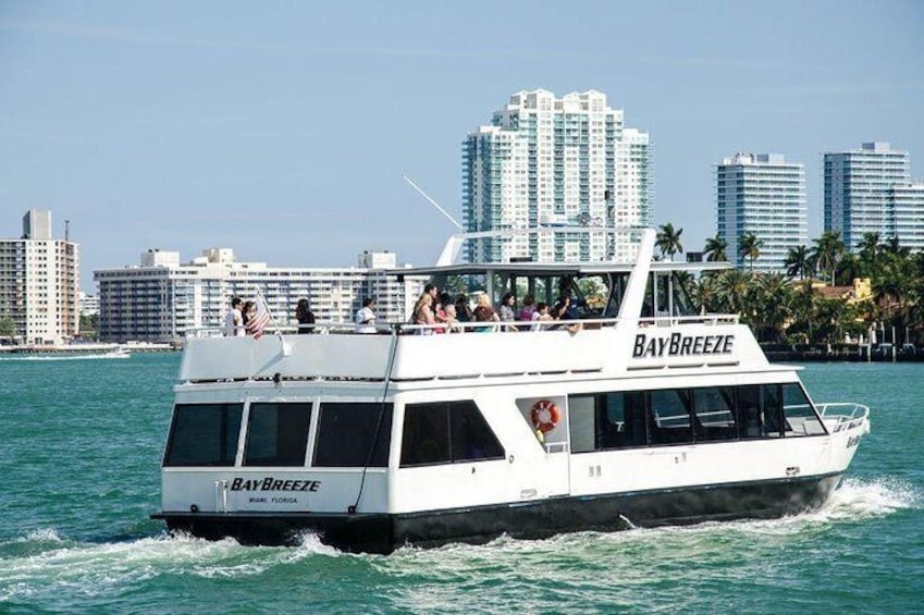 Biscayne Bay Boat Tour in Miami with City Tour Upgrade Option