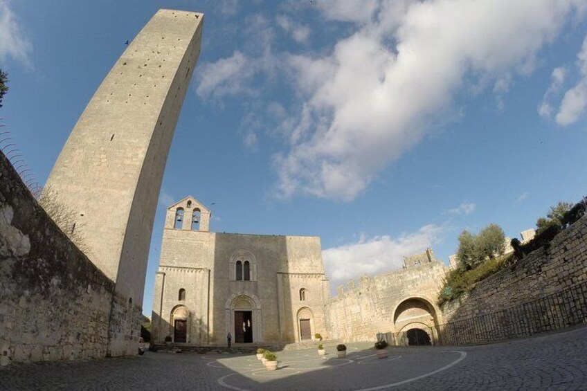 Private Etruscan History Tour from Civitavecchia: Tarquinia and Tuscania