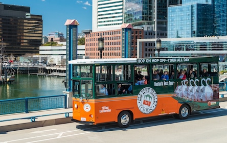 Hop-on, hop-off-stadstour met trolleybus door de oude binnenstad van Boston