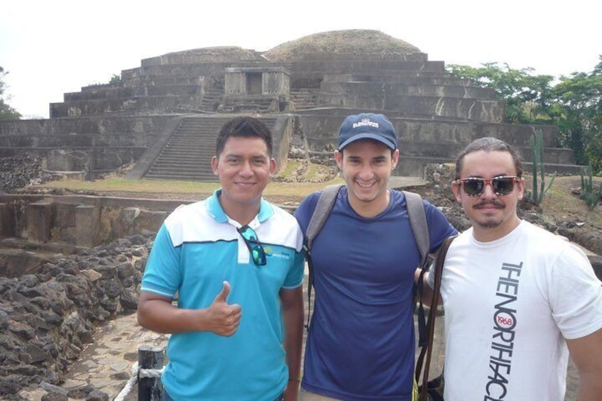 Mayas in El Salvador : Visiting Tazumal, Casablanca, San Andres, chalchuapa +