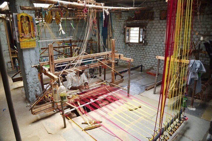 Pochampally Saree Weaving