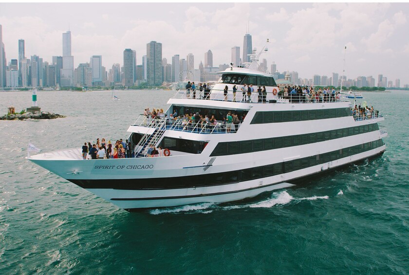 Spirit of Chicago Signature Dinner Cruise on Lake Michigan