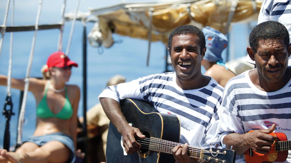 musicians performing on the boat in Fiji