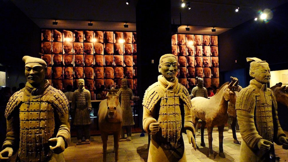 statues in xian