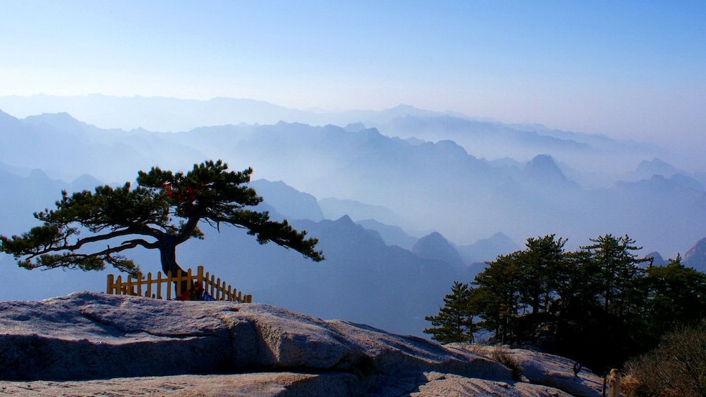 mountain vista in xian