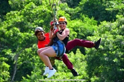 Privat tur Best av Roatan: Zipline / ATV Thrills + Aper / Sloths & Beach Es...