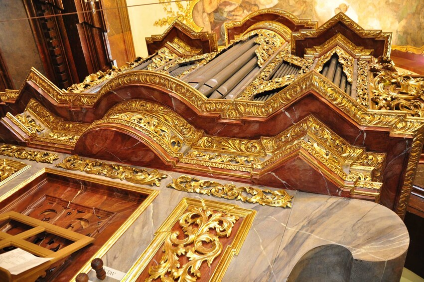 Foto 1 van 8. Famous Organ Concert at St. Francis of Assisi Church