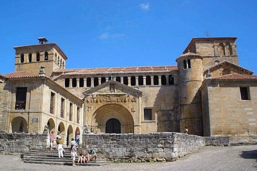 Private 8-hour Excursion to Santillana de Mar and Santander from Bilbao