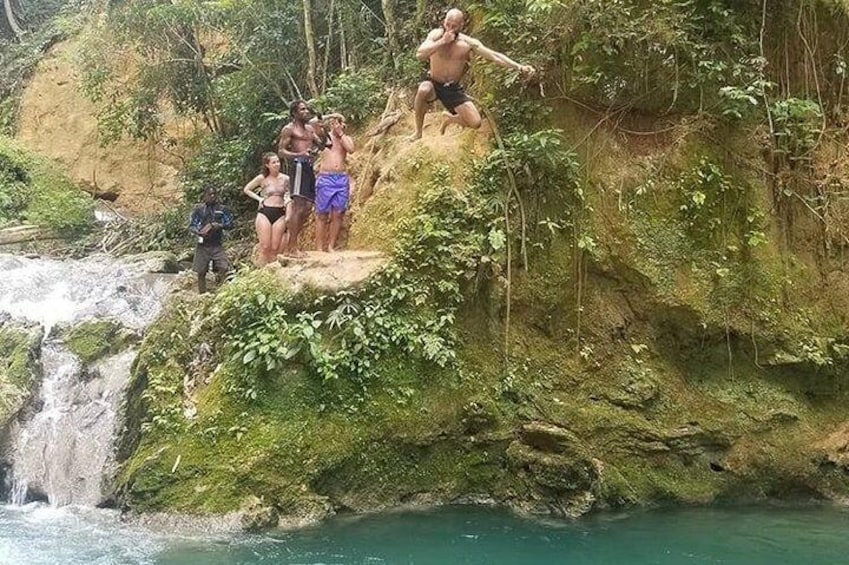 Private Dunns River and Blue Hole Day Tour