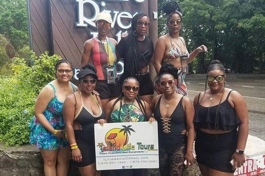 Private Dunns River and Blue Hole Day Tour