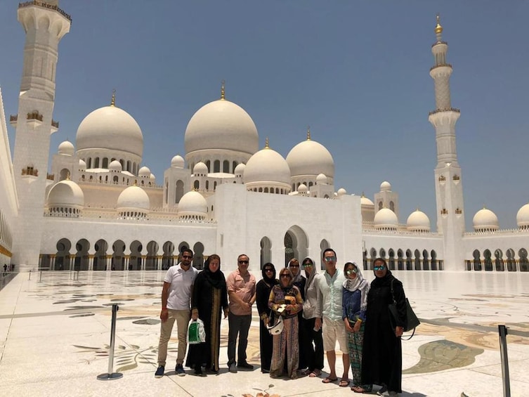 Abu Dhabi half-day tour from Abu Dhabi with Gray Line