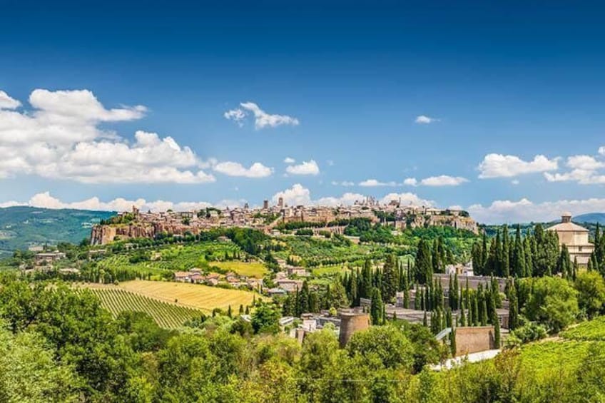 Orvieto and Civita di Bagnoregio from Civitavecchia - Private Tour