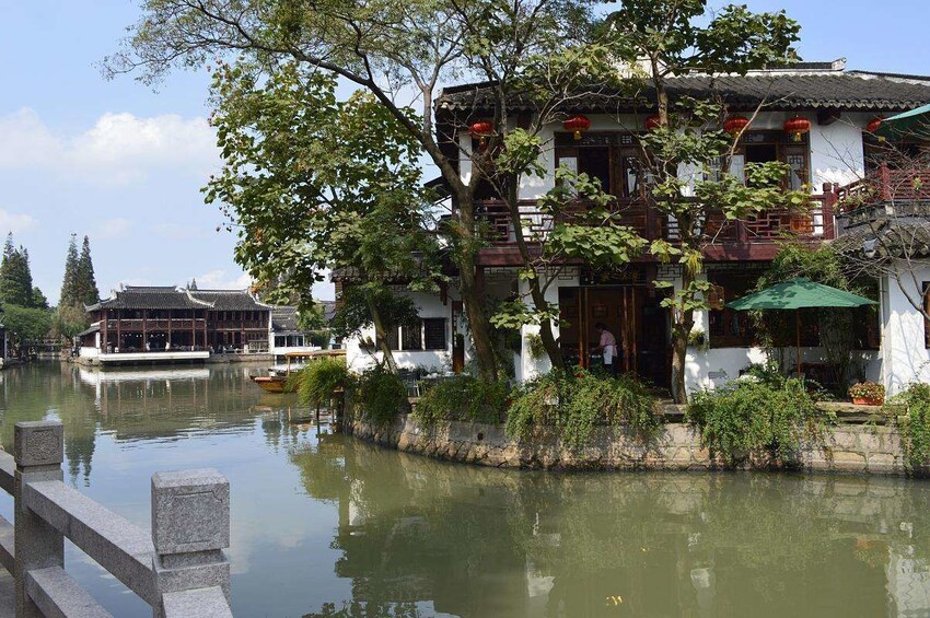 Seven Treasure Town & Zhujiajiao Village Tour