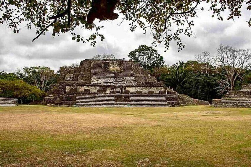Altun Ha and Cave Tubing Tour from Belize City