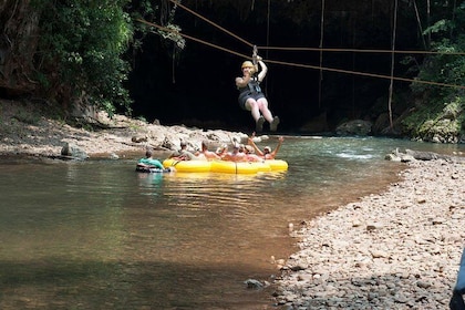 Private Tour: Cave Tubing and Zipline Adventure from Belize City
