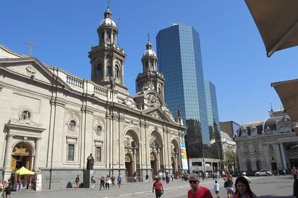 Santiago Tour privado a pie con almuerzo.