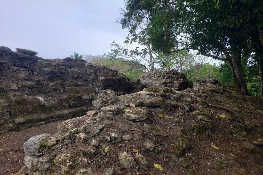 Private Altun Ha Ruins with Rum factory & Belize sign from Belize City