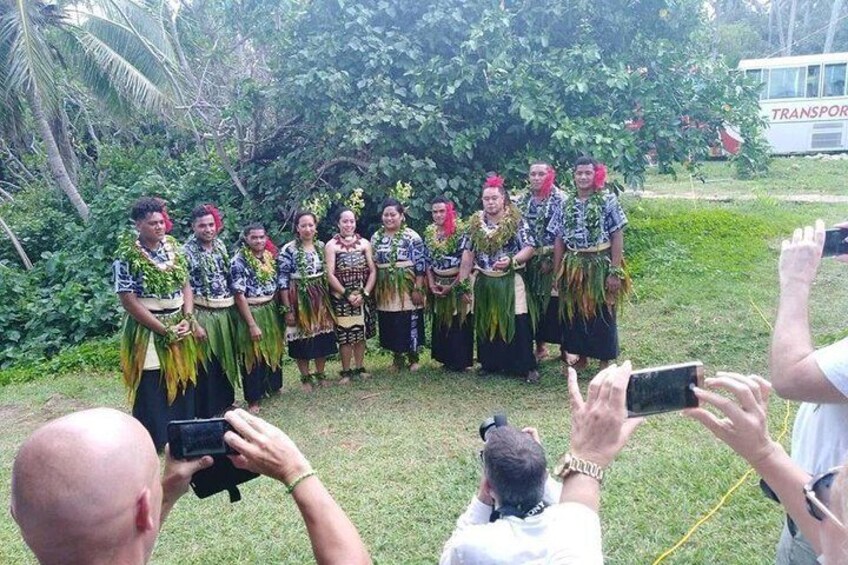 Shore Excursion: 3-Hour Tongatapu East Coast and Anahulu Cave Tour