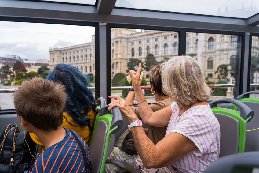 Hop-On Hop-Off City Tours in Vienna