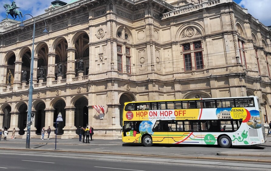 Hop-On Hop-Off City Tours in Vienna