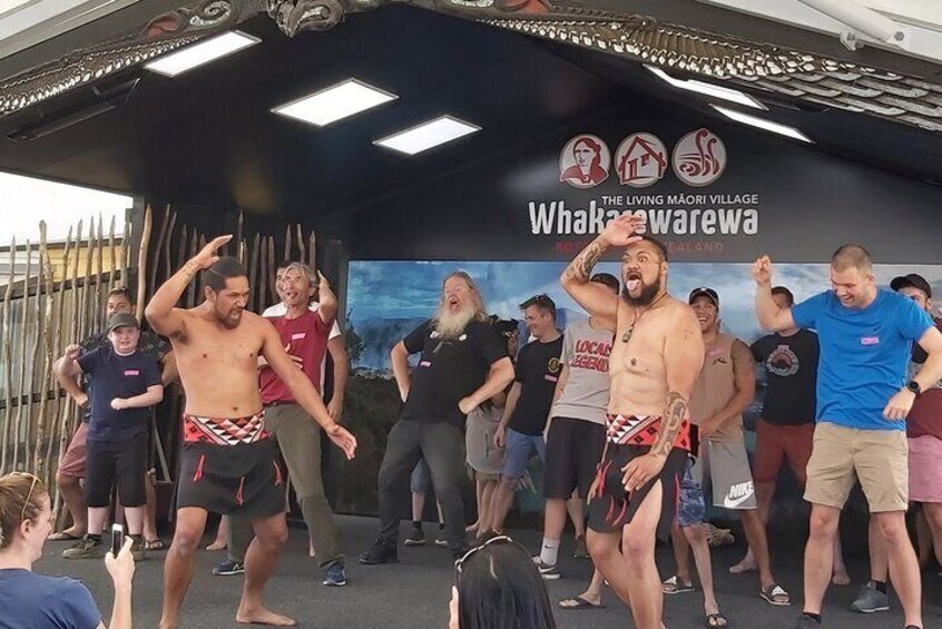 Crowd fun at Whakarewarewa 