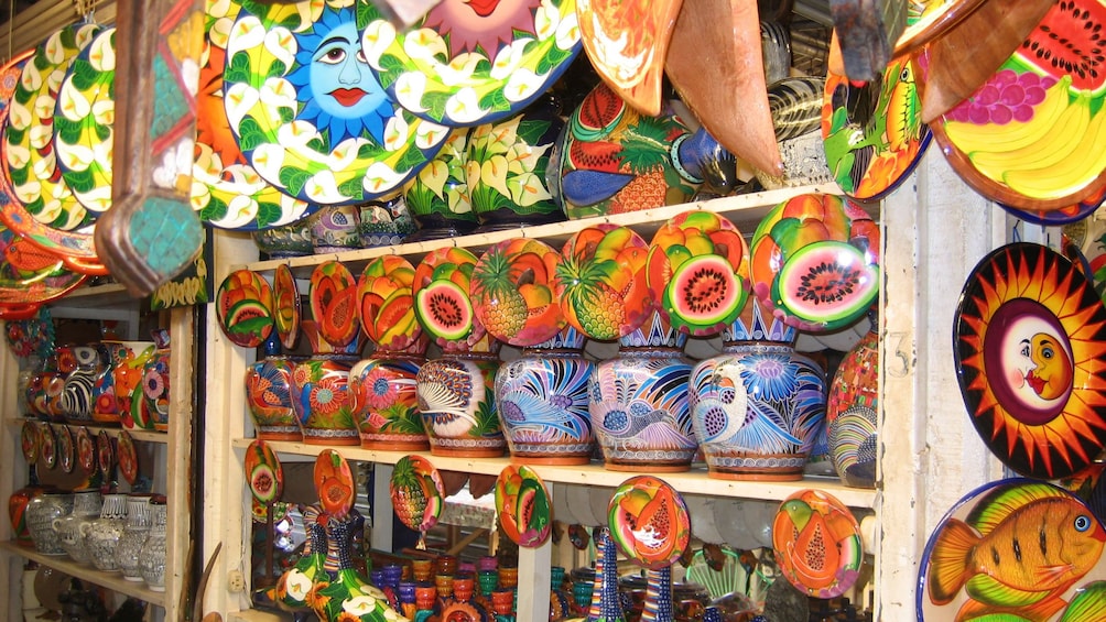 Colorful pottery of Acapulco