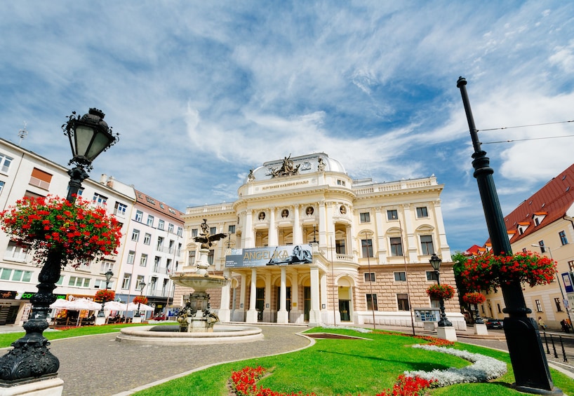Bratislava: Day Trip from Vienna by Bus and Boat