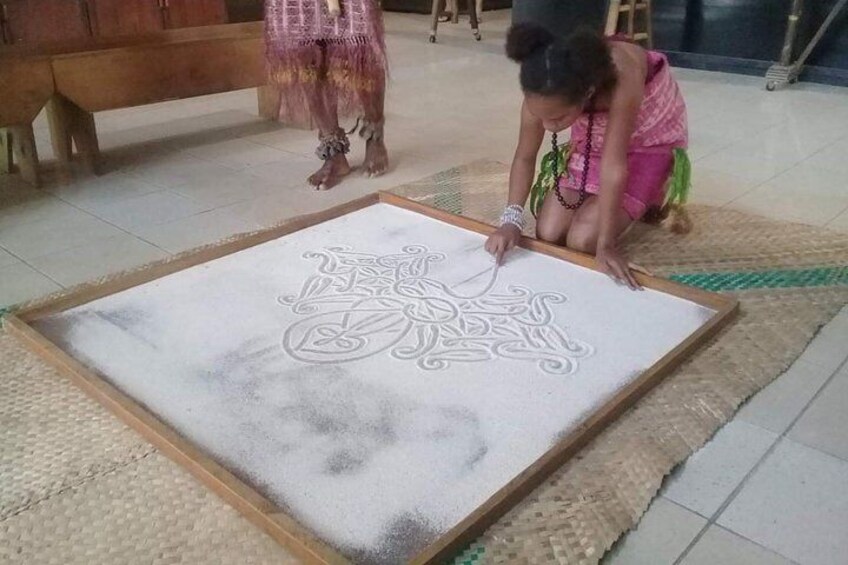 Sand drawing
#VanuatuMeseum