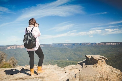 Small-Group Blue Mountains Tour with Bush Walks and Featherdale Wildlife Pa...