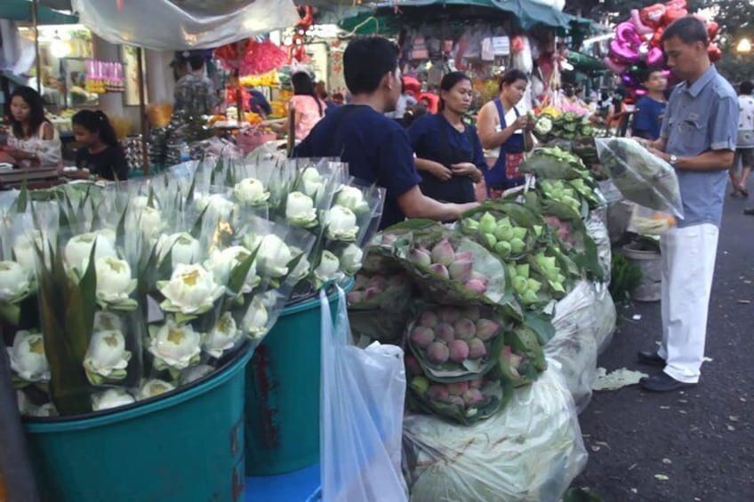 Shore Excursion from Laem Chabang Port: Bangkok Shopping, Massage & Food Tasting