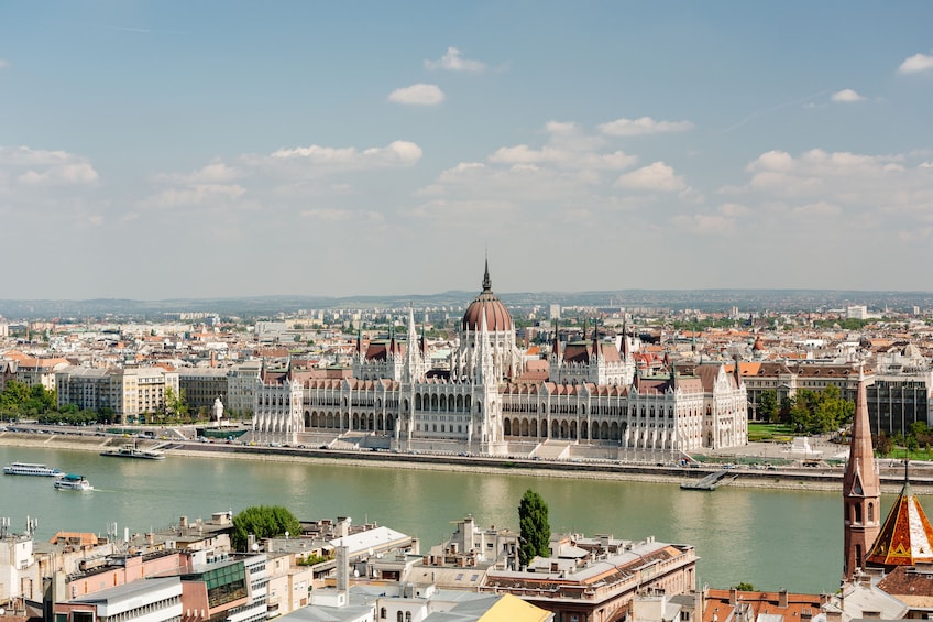 Budapest Day Trip from Vienna with Hotel Pick Up