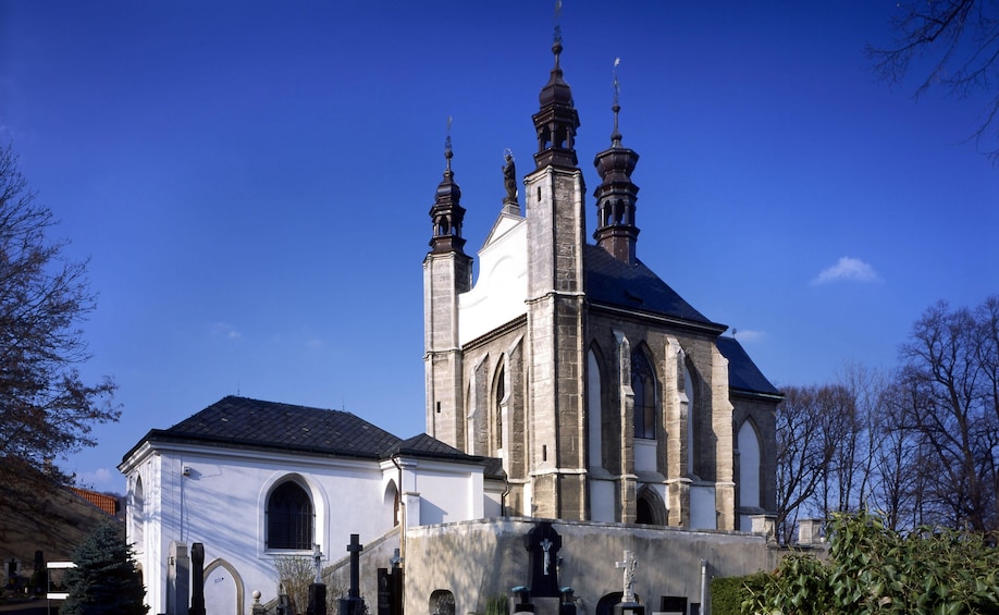 Kutná Hora Tour with Skip-the-Line Sedlec Ossuary Admission