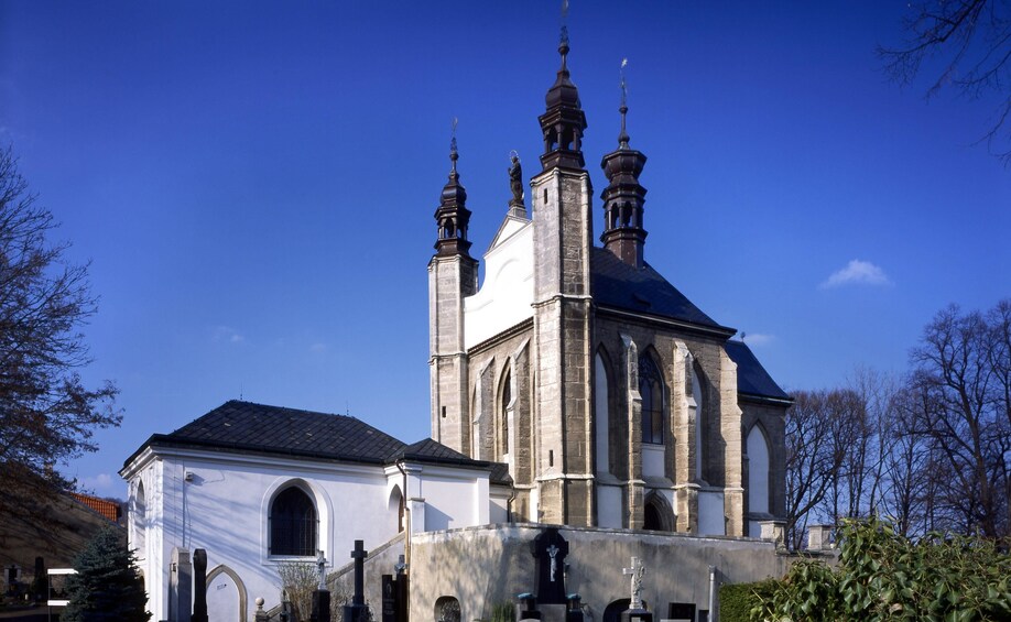 Kutná Hora Tour with Skip-the-Line Sedlec Ossuary Admission