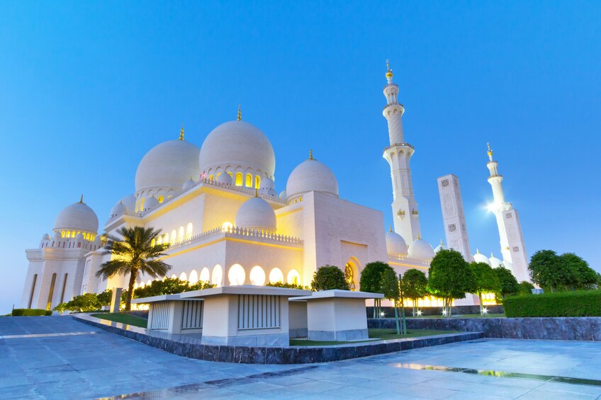 Full Day Abu Dhabi City Tour from Dubai
