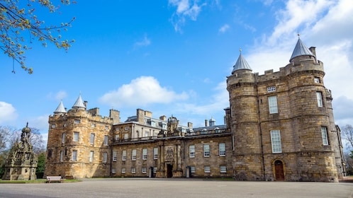 Tiket Masuk ke Istana Holyroodhouse
