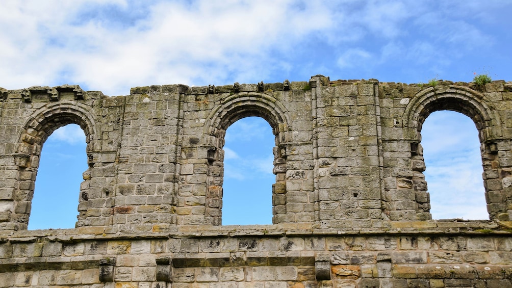 St. Andrews, Fife & Dunfermline Abbey Full-Day Tour with Hotel Pickup