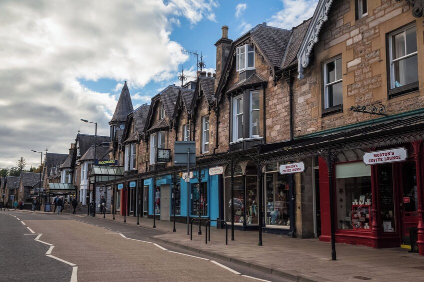 From Edinburgh: Highland Games Day Tour