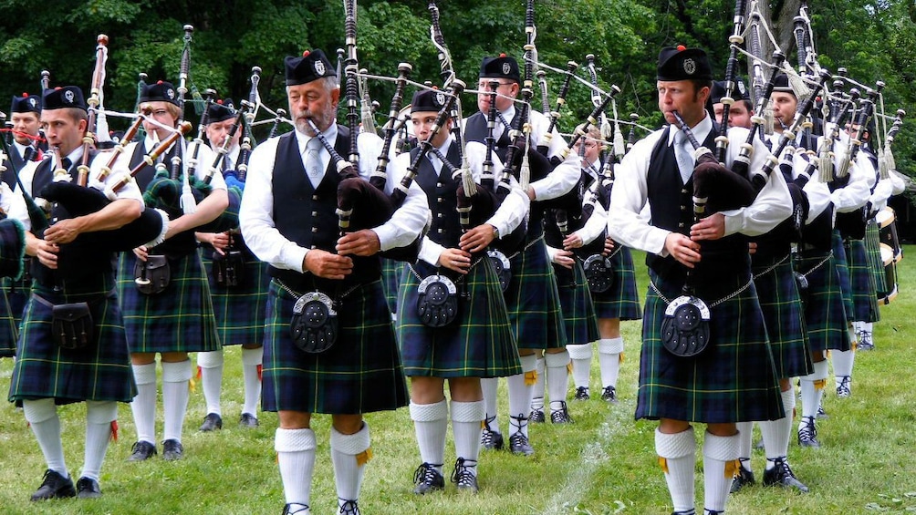 Bag pipe players in Edinburgh