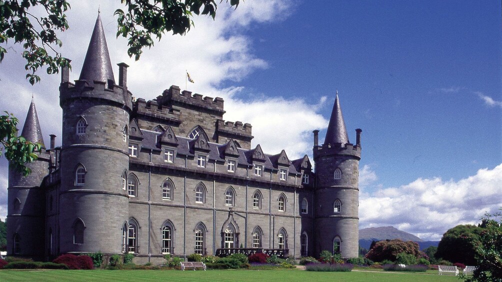 Show item 4 of 4. castle in scotland