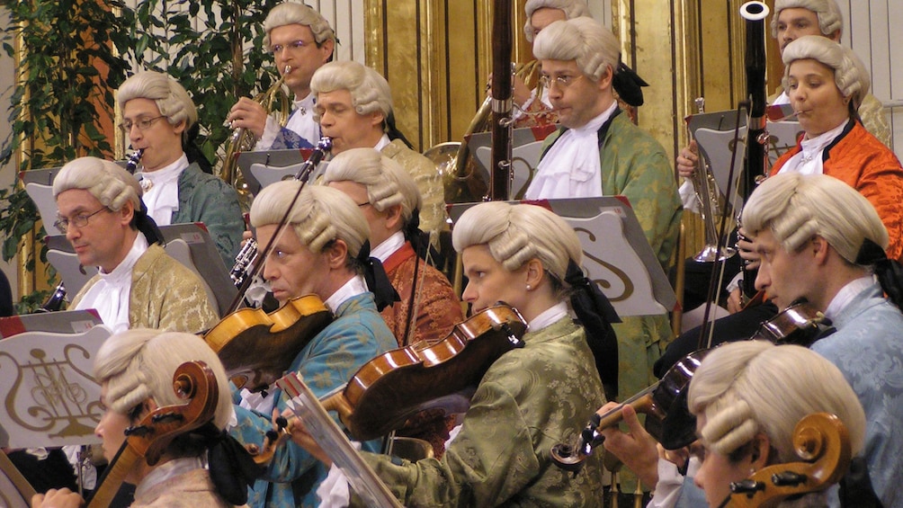Costumed musicians performing Mozart in Vienna