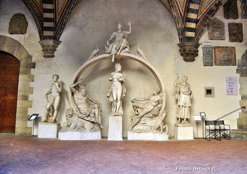 Apri foto 2 di 10. Bargello Museum Skip-the-Line Tickets