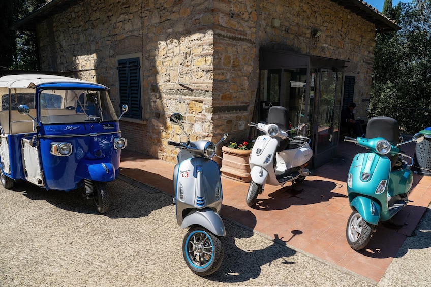 Vespa Tour of Tuscany