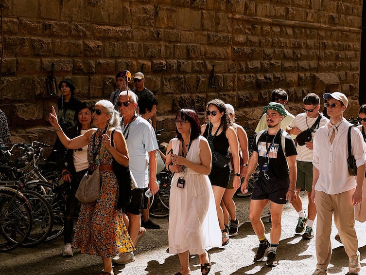 Discover Florence's Rich History: Guided Walking Tour of the Historic City