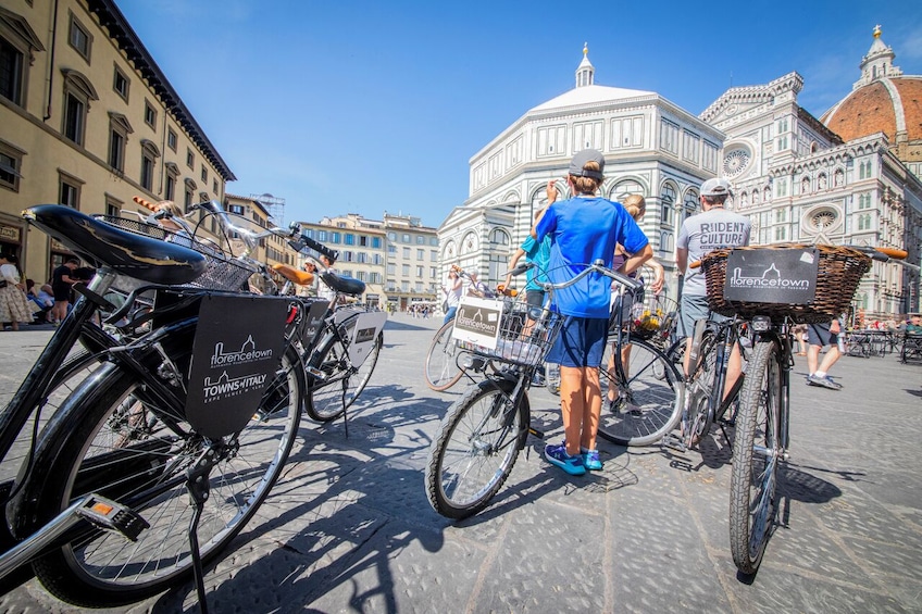 City Vintage Bike Tour with Gelato tasting